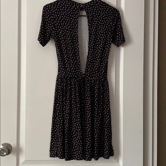 Flower dress! - Picture 3 of 3